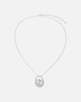 سلسال نسائي بلون فضي بتصميم ملفت