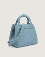 شنطة نسائية من القماش الجينز بلون أزرق فاتح