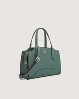 شنطة نسائية بحجم متوسط بلون أخضر