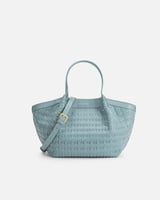 شنطة نسائية بحجم صغير لكل يوم بلون أزرق