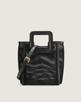 شنطة نسائية بلون أسود لكل يوم بتصميم عصري