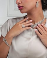 طقم نسائي زركون أنيق بلون فضي وذهبي