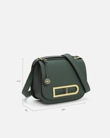 شنطة بلمسة فاخرة باللون الأخضر