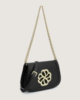 شنطة نسائية من الجلد بلون أسود