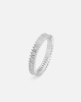 خاتم نسائي بتصميم مميز فضي