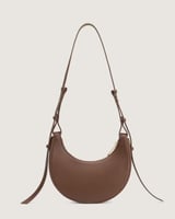 شنطة بمقاس واسع باللون البني