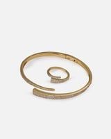 طقم اسوارة وخاتم أنيق باللون الذهبي