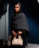 شنطة أمجاد النسائية جلد باللون البيج