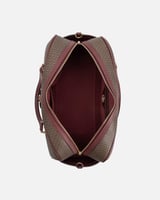 شنطة للجنسين بتصميم عملي بلون عودي