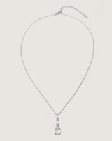 سلسال نسائي راقي باللون الفضي