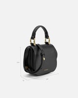 شنطة بمقاس صغير تناسبك في كل يوم بلونها الأسود