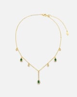 شوكر نسائي بتصميم أنيق بلون ذهبي