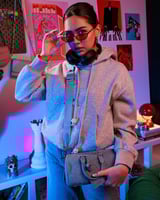 شنطة للجنسين عملية بلون أزرق