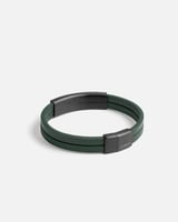 اسوارة رجالية جلد باللون الأخضر.