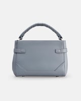 ‎ شنطة نسائية بمقاس لكل يوم بلون أزرق