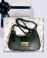 بوكس هدية لشنطة نسائية بتصميم عملي