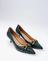 طقم نسائي فاخر يكمل أناقتك بلون اخضر