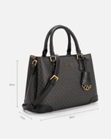 شنطة نسائية كلاسيك بلون أسود