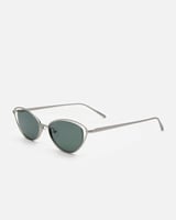 نظارة شمسية نسائية بتصميم مثالي بلون أسود وفضي