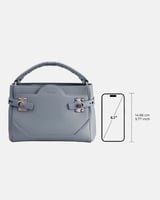 ‎ شنطة نسائية بمقاس لكل يوم بلون أزرق