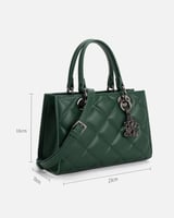 شنطة نسائية بتصميم أنيق بلون أخضر