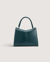 شنطة نسائية متوسطة الحجم بلون أخضر