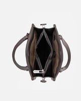 شنطة نسائيةكلاسيك بلون رمادي