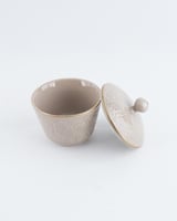 طقم فناجين قهوة وشاهي باللون البيج