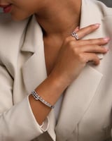 طقم اكسسوار نسائي أنيق بلون فضي