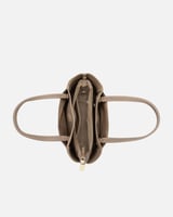 شنطة نسائية بمقاس واسع بلون بني