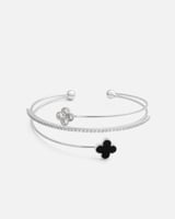 طقم نسائي أساور وساعة بلون فضي