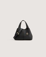 شنطة مميزة بمقاس متوسط بلون أسود