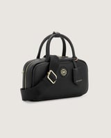 شنطة نسائية بحجم صغير بلون أسود