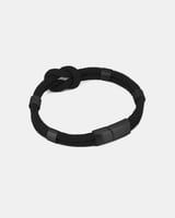 اسوره رجالية من الجلد باللون الأسود