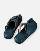 حذاء رجالي شرقي من الجلد الفاخر باللون التركواز