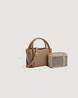 شنطة نسائية لكل يوم باللون البني