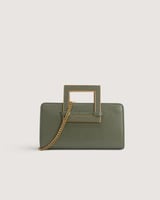 شنطة نسائية بلون أخضر للمناسبات