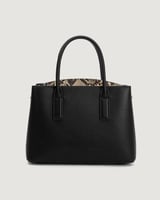 شنطة نسائية كلاسيك بلون أسود