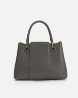 شنطة نسائية بتصميم أنيق بلون رمادي