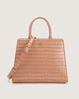 ‎ شنطة نسائية كلاسيك بلون وردي