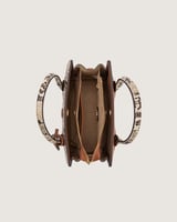 شنطة نسائية بمقاس متوسط باللون البني