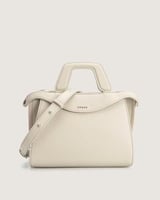 شنطة نسائية من الجلد باللون الأبيض