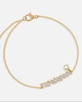 اسورة نسائيه باللون الذهبي