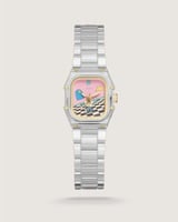 ساعة صفا النسائية شفافة بلون