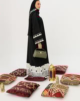 شنطة نسائية بمقاس مثالي بلون زيتي