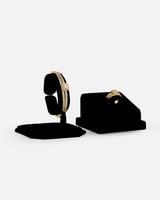 طقم نسائي اسورتين وخاتمين بلون ذهبي