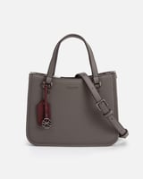 شنطة نسائيةكلاسيك بلون رمادي