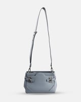 ‎ شنطة نسائية بمقاس لكل يوم بلون أزرق