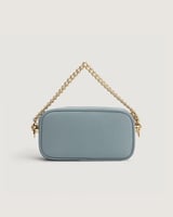 ‎ شنطة نسائية أنيقة بلون أزرق