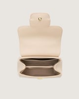 شنطة نسائية من الجلد البارز بلون بيج